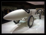Mercedes Benz-001
